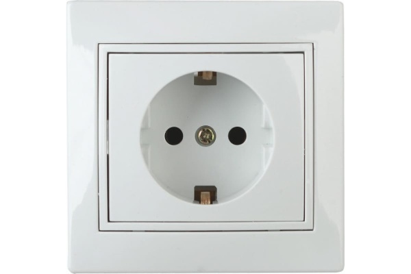Розетка Intro Plano 1-202-01 с заземлением 2P+E Schuko, 16А-250В, IP20, СУ, белый